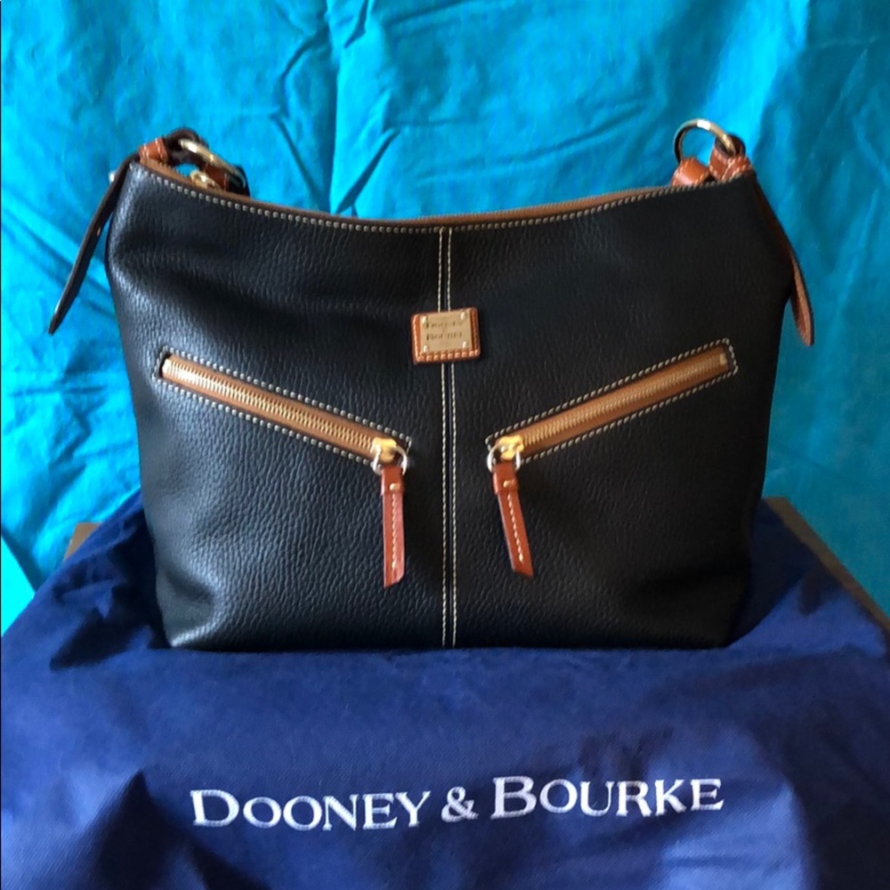 Dooney & Bourke two front zipper bag.
